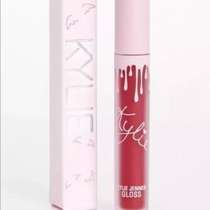 KYLIE BIRTHDAY COLLECTION CHERRY PIE LIP GLOSS